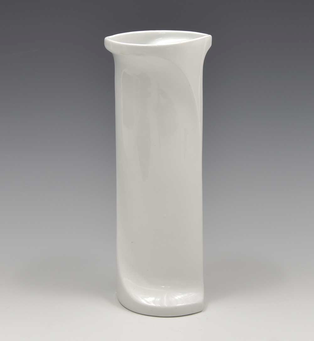 White glazed porcelain 