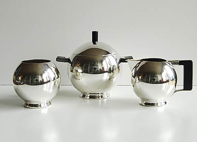 Silver-plated retailer metal teapot, Chris van de Hoef for Gero, 1920s